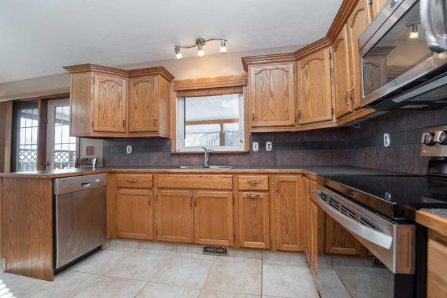 8 Willow Street, House other with 5 bedrooms, 3 bathrooms and 2 parking in Sylvan Lake AB | Image 15