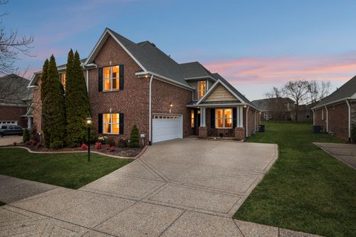 1308 Waxwing Dr, Hermitage, TN, 37076-5616 | Card Image