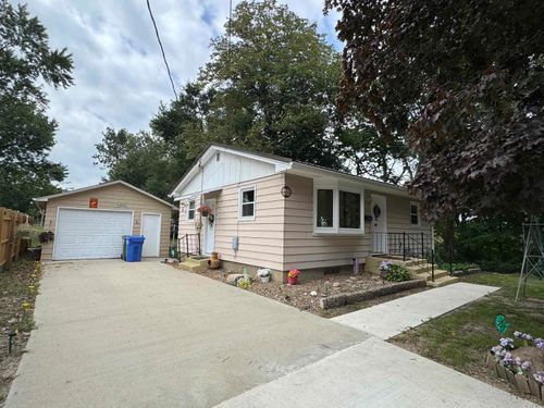 913 Beck Street, Charles City, IA, 50616 | Card Image