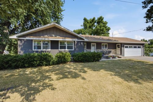 250 4th St, Arthur, ND, 58006-4132 | Card Image
