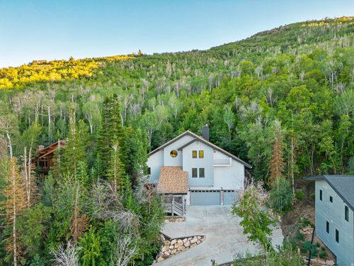 3253 Big Spruce Way, Park City, UT, 84098-5360 | Card Image
