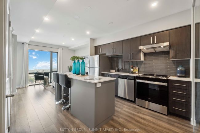 1709 - 15 Queen St S, Condo with 2 bedrooms, 2 bathrooms and 1 parking in Hamilton ON | Image 7