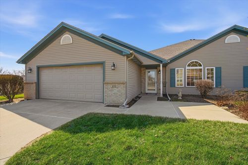 3715 Wine Way, Bloomington, IL, 61704-8298 | Card Image