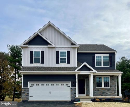 2153 Isabel Ln, Allentown, PA, 18103-5553 | Card Image