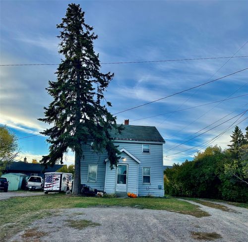824 8th St W, KALISPELL, MT, 59901-5228 | Card Image