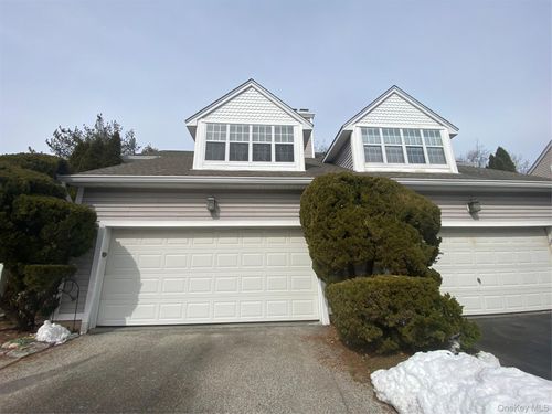 83 Roundtop Rd, Yonkers, NY, 10710-2327 | Card Image