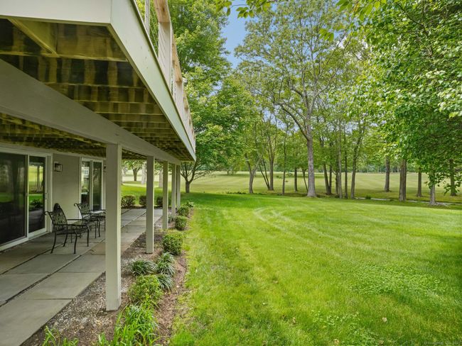 15 - 15 Silvermine Woods, Condo with 3 bedrooms, 5 bathrooms and 5 parking in Wilton CT | Image 29