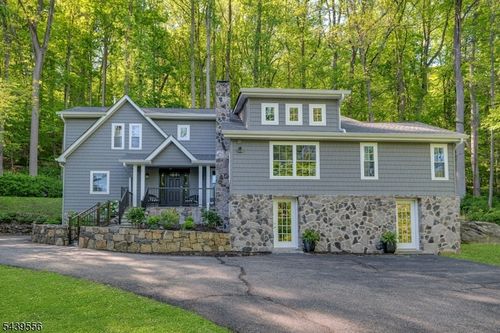 26 Woodland Rd, Morristown, NJ, 07960-3343 | Card Image