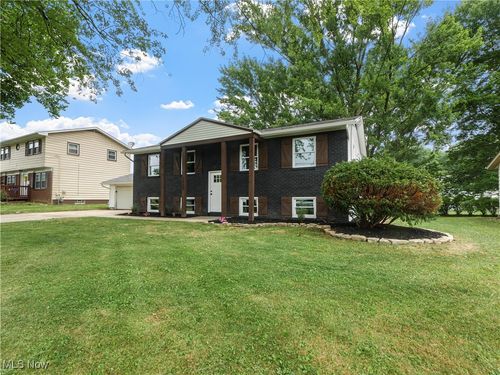 4899 5th Ave, Youngstown, OH, 44505-1208 | Card Image