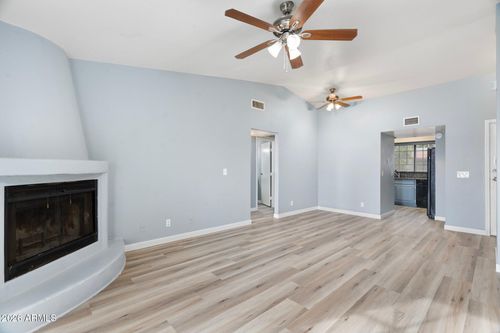 205-15402 N 28th St, Phoenix, AZ, 85032-7944 | Card Image