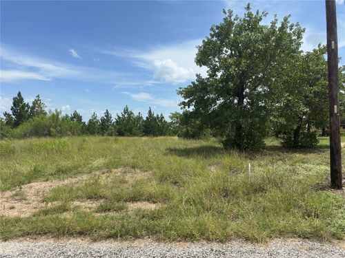 141 Tall Forest Dr, Bastrop, TX, 78602-6420 | Card Image