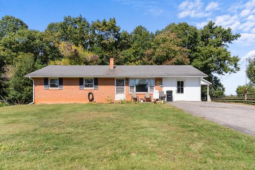 42 Hidden Pine Lane, Hillsville, VA, 24343 | Card Image