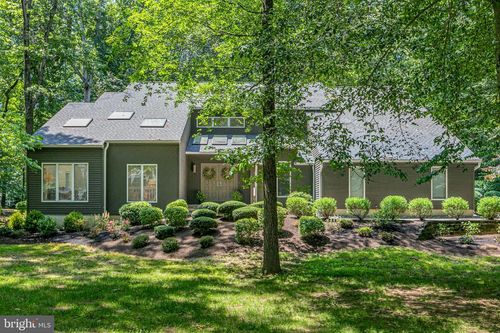 9 Sleepy Hollow Ln, PRINCETON JUNCTION, NJ, 08550-2159 | Card Image