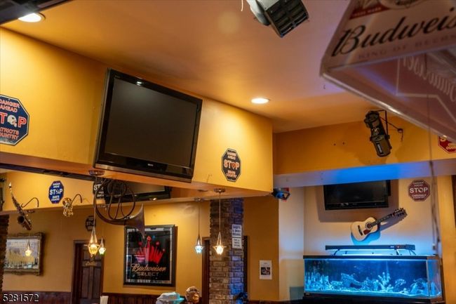 217 Frelinghuysen Ave, Home with 0 bedrooms, 5 bathrooms and null parking in Newark NJ | Image 8