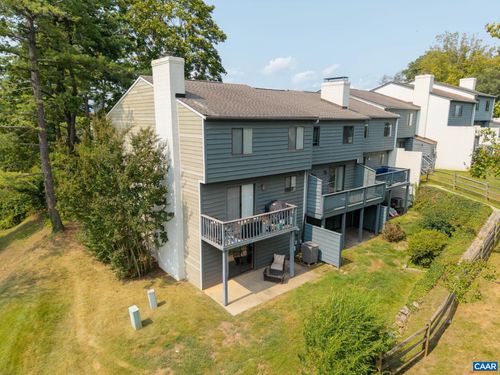 320 Harvest Dr, CHARLOTTESVILLE, VA, 22903-4852 | Card Image