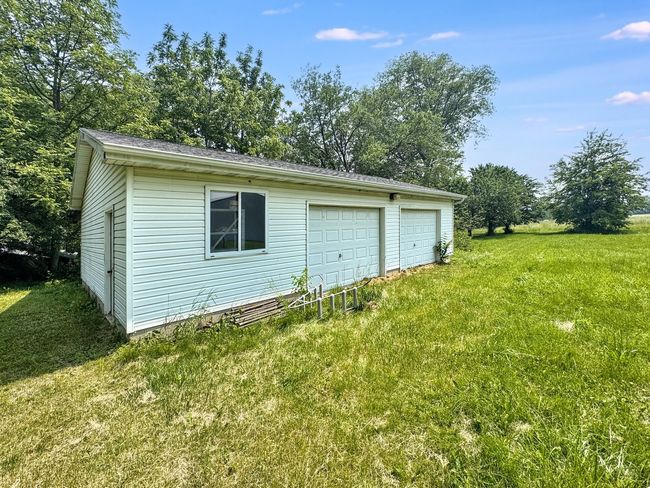 1204 W Reynolds St, House other with 3 bedrooms, 2 bathrooms and 6 parking in Pontiac IL | Image 46