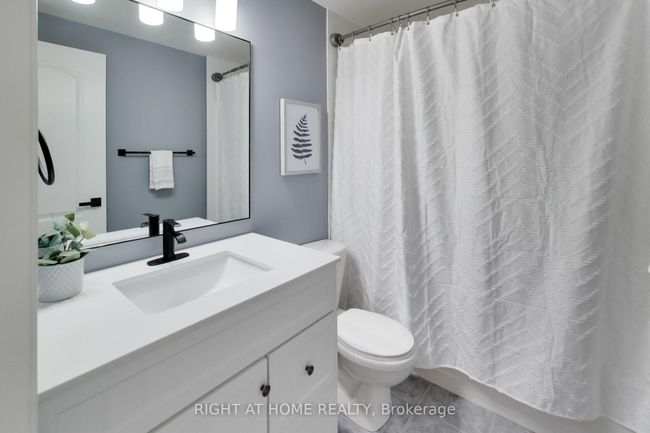 1112 Booth Ave, House other with 4 bedrooms, 4 bathrooms and 2 parking in Innisfil ON | Image 19