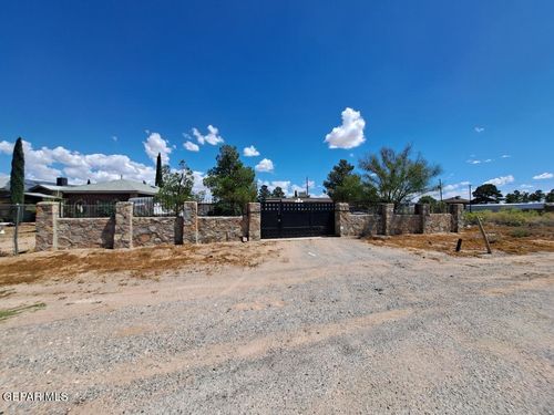 3688 Julie Marie Pl, El Paso, TX, 79938-9093 | Card Image