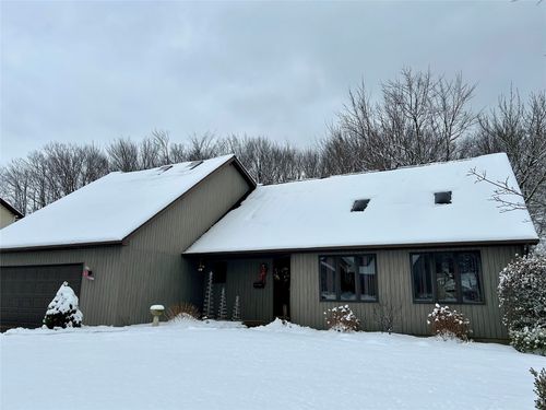 4146 Ridgewood Dr, Erie, PA, 16506-4090 | Card Image