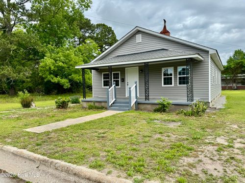210 Faulk St, Williamston, NC, 27892-2610 | Card Image