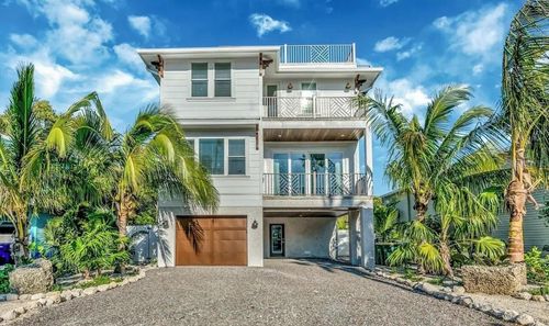2403 Avenue C, BRADENTON BEACH, FL, 34217-2229 | Card Image