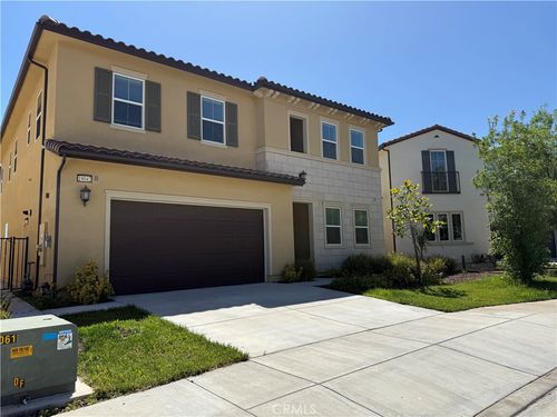 19042 Martino Ct, Santa Clarita, CA, 91350-3275 | Card Image