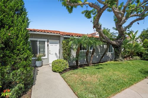210 Via Ithaca, Newport Beach, CA, 92663 | Card Image