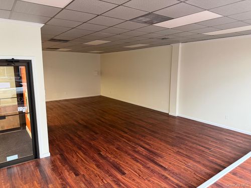 101103-142 Main Street, Orangetown, NY, 10960 | Card Image
