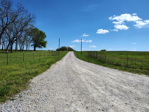 000 County Line Rd, Preston, MO, 65732 | Card Image