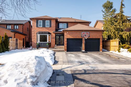 1689 Copseholm Trail, Mississauga, ON, L4W2C1 | Card Image