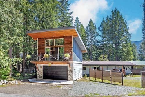 118 Silver Tip Ln, Packwood, WA, 98361-9715 | Card Image