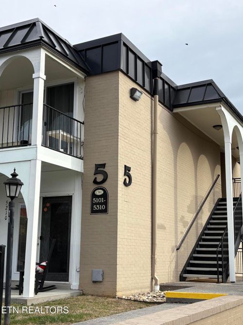 5305-5709 Lyons View Pike, Knoxville, TN, 37919-6462 | Card Image