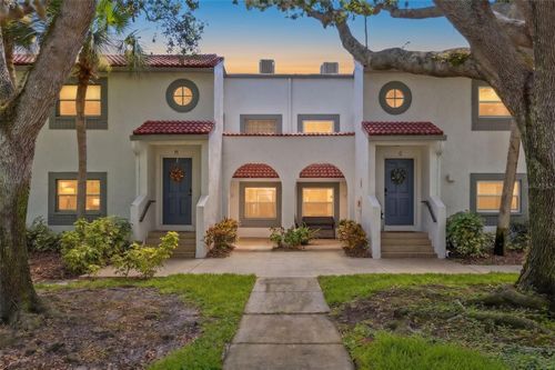 f-500 Santa Cruz Pl Ne, St Petersburg, FL, 33703-3123 | Card Image