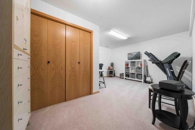 74 Park Meadows Lane Se, Townhouse with 3 bedrooms, 3 bathrooms and 3 parking in Medicine Hat AB | Image 37