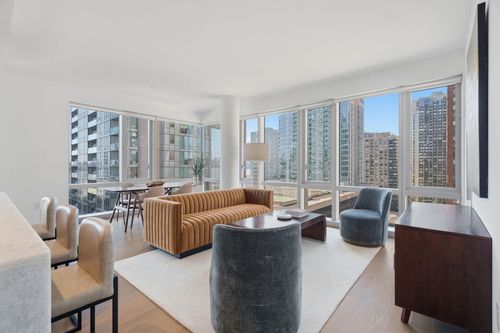 1007-75 Park Ln S, Jersey City, NJ, 07310-3170 | Card Image