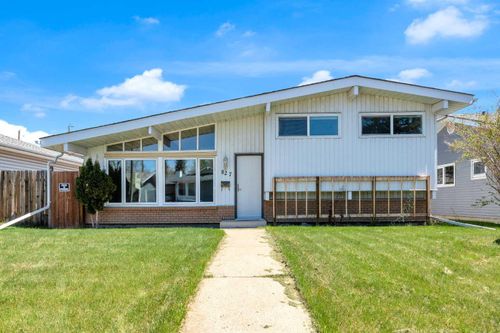 827 Maplewood Cres Se, Calgary, AB, T2J1T3 | Card Image