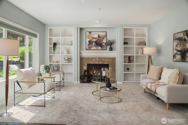 Family room off of the kitchen | Image 12
