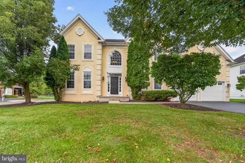 81 Crestview Drive, Clinton, NJ, 08809 | Card Image