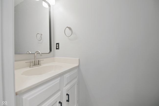 11212 Bayridge Cir E, House other with 4 bedrooms, 3 bathrooms and null parking in Indianapolis IN | Image 9