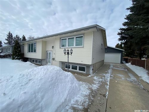 117 Stewart Cres, Yorkton, SK, S3N3J4 | Card Image