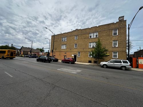 3752 W Division St, Chicago, IL, 60651-2266 | Card Image