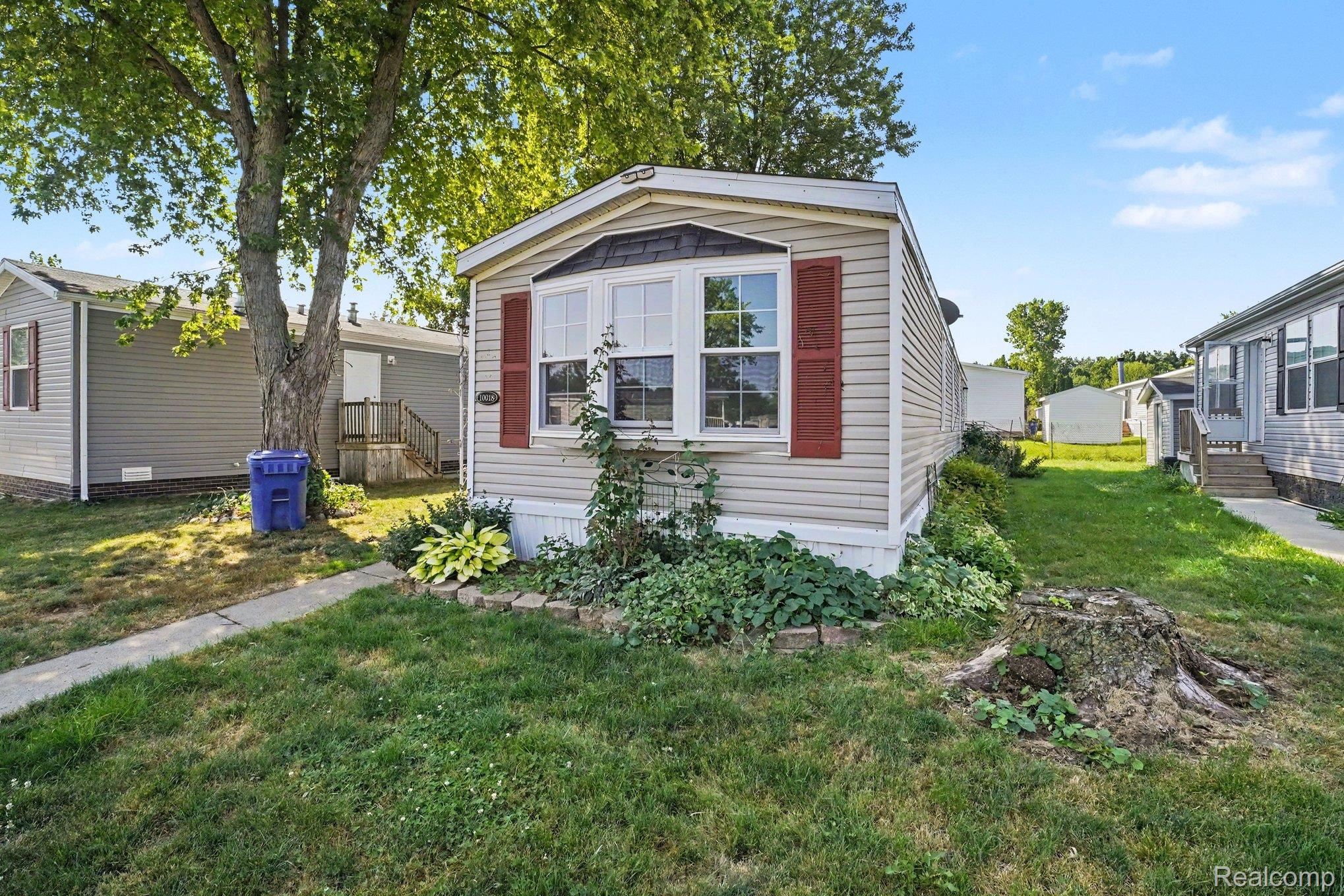 Residential in Springfield Charter Township 2