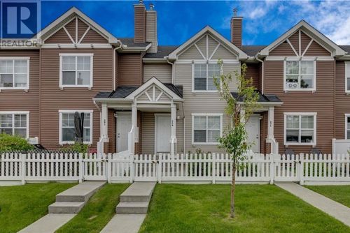 284 Elgin Gdns Se, Calgary, AB, T2Z4T7 | Card Image
