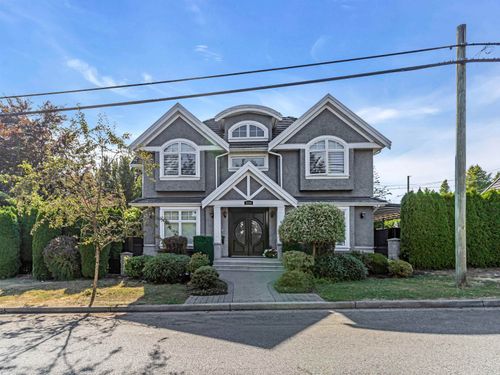 2285 Kamloops St, Vancouver, BC, V5M4R7 | Card Image