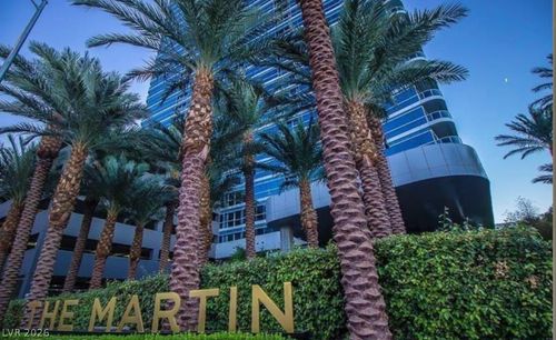 606-4471 Dean Martin Dr, Las Vegas, NV, 89103-4231 | Card Image