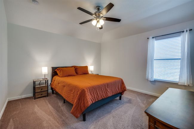 Uptairs bedroom 2 with walk in closet | Image 27