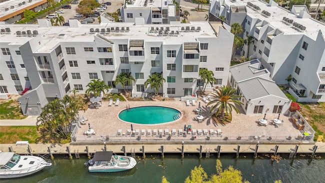 APT-401D - 2860 Ne 14 Th Street Cswy, Condo with 2 bedrooms, 2 bathrooms and null parking in Pompano Beach FL | Image 49