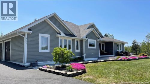 905 Fundy Dr, Wilsons Beach, NB, E5E1Y7 | Card Image