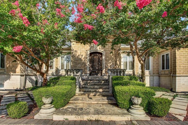 View of front of property featuring stone siding | Image 12