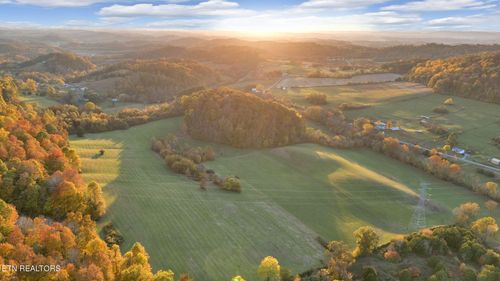 2395 Babbs Mill Rd, Afton, TN, 37616-4246 | Card Image